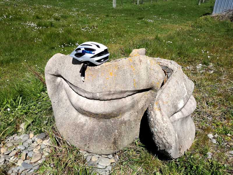 Exploring Tasman Nelson Bike Trail - lips sculpture