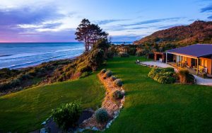 breakers boutique accommodation at the tasman sea