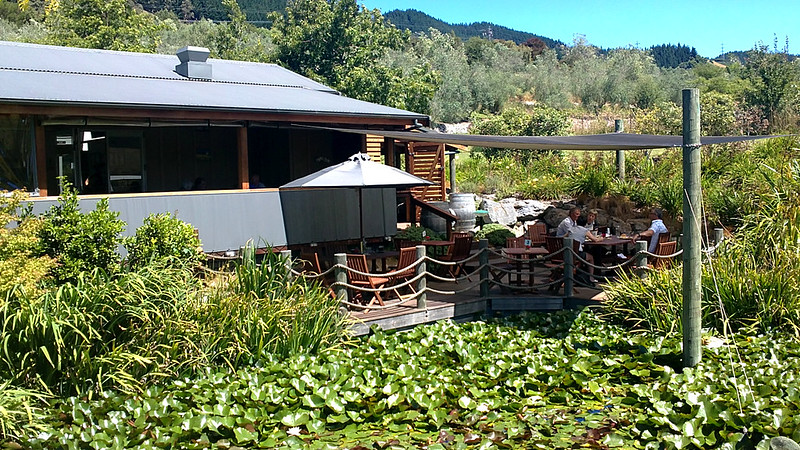 New Zealand summer holidays at Fossil Ridge Vineyard restaurant