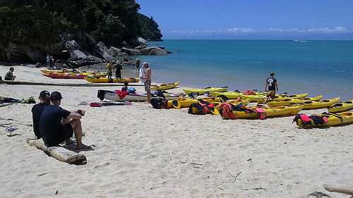 Abel Tasman spływ kajakowy w ładnych warunkach pogodowych