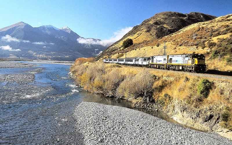 Using key railway links in New Zealand can work for travellers