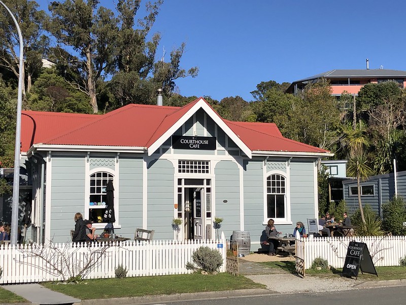 Courthouse Cafe in the village Collingwood